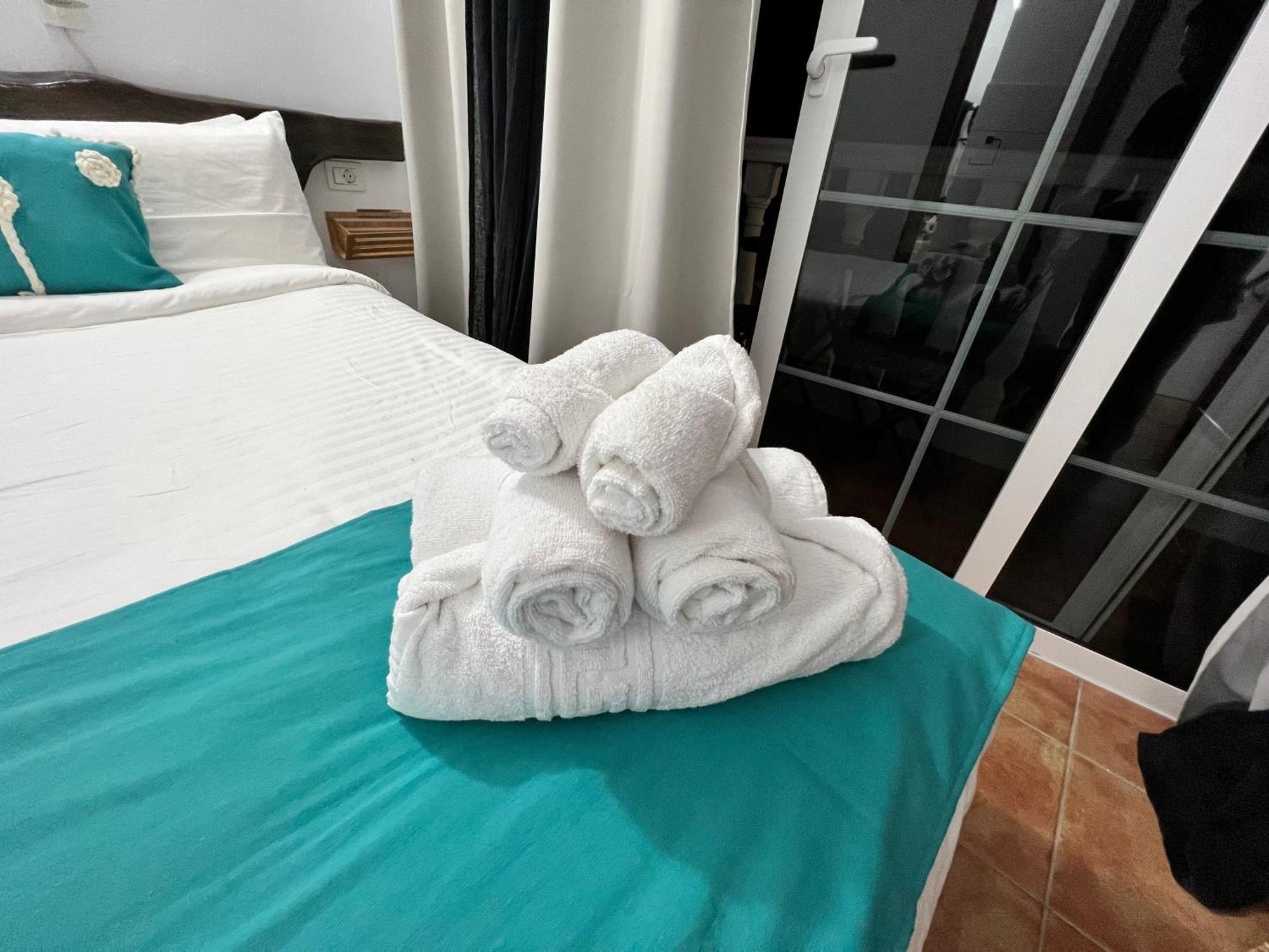 Geko Hotels Лос-Льянильос Экстерьер фото