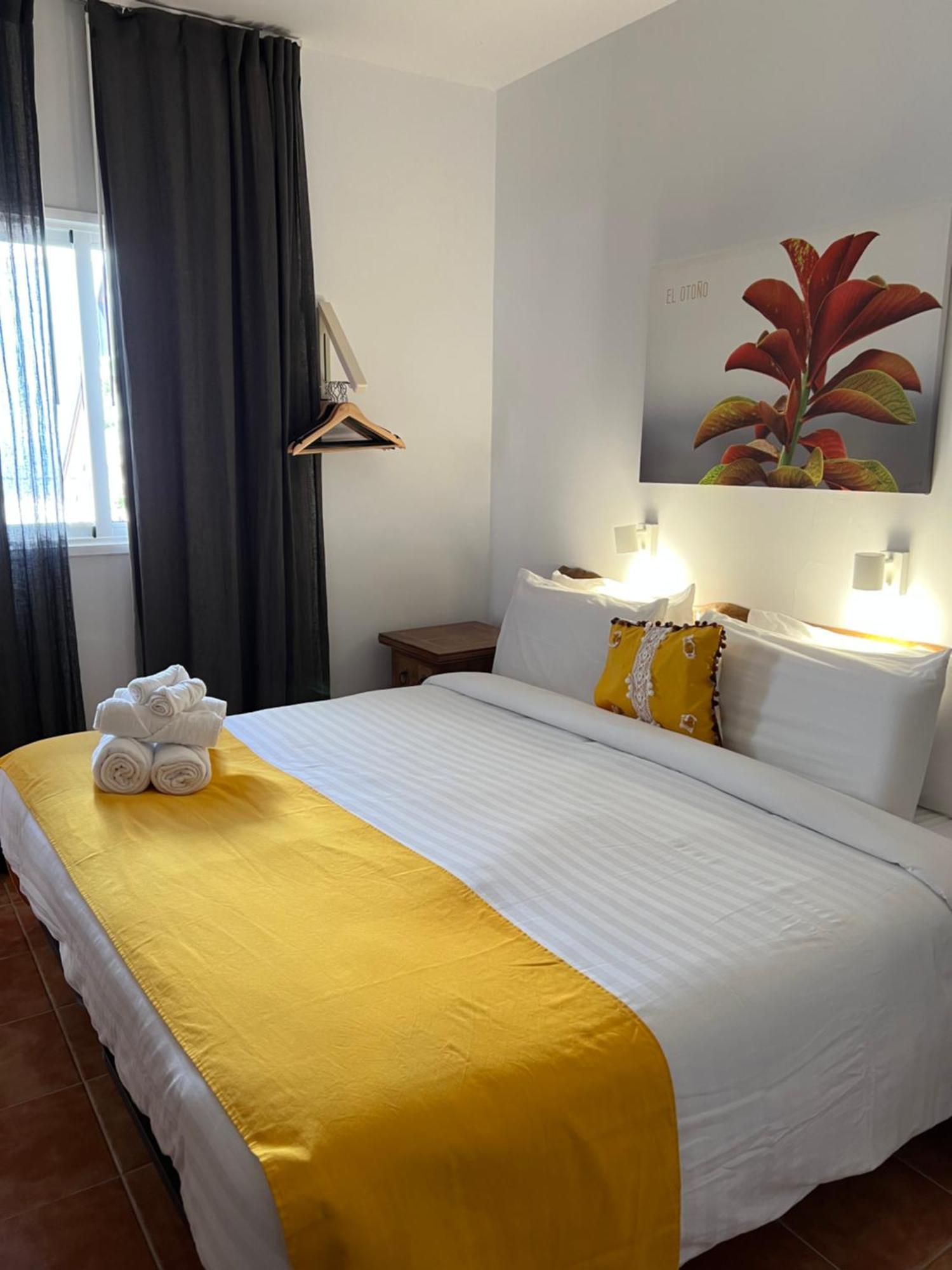 Geko Hotels Лос-Льянильос Экстерьер фото