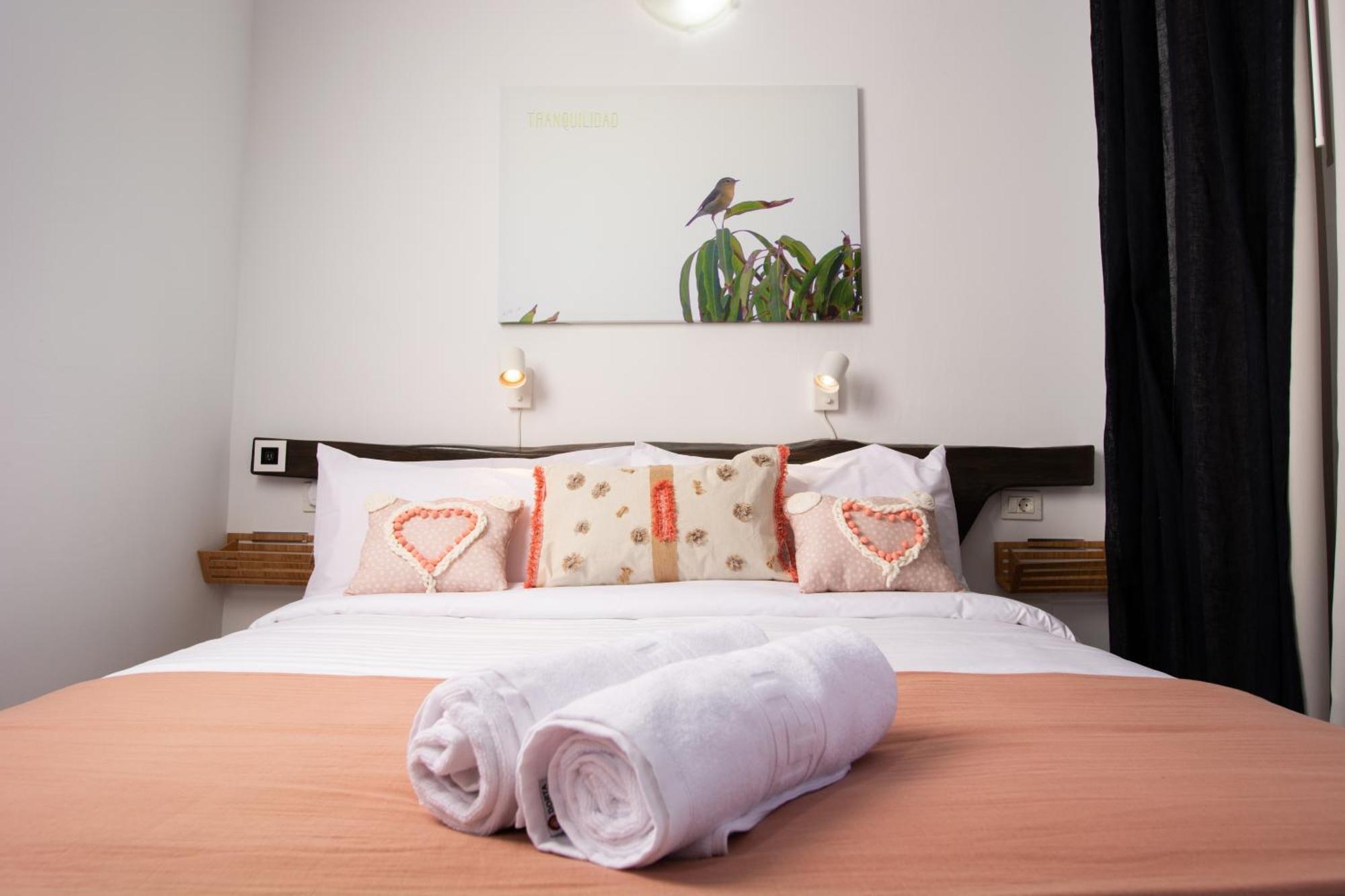 Geko Hotels Лос-Льянильос Экстерьер фото