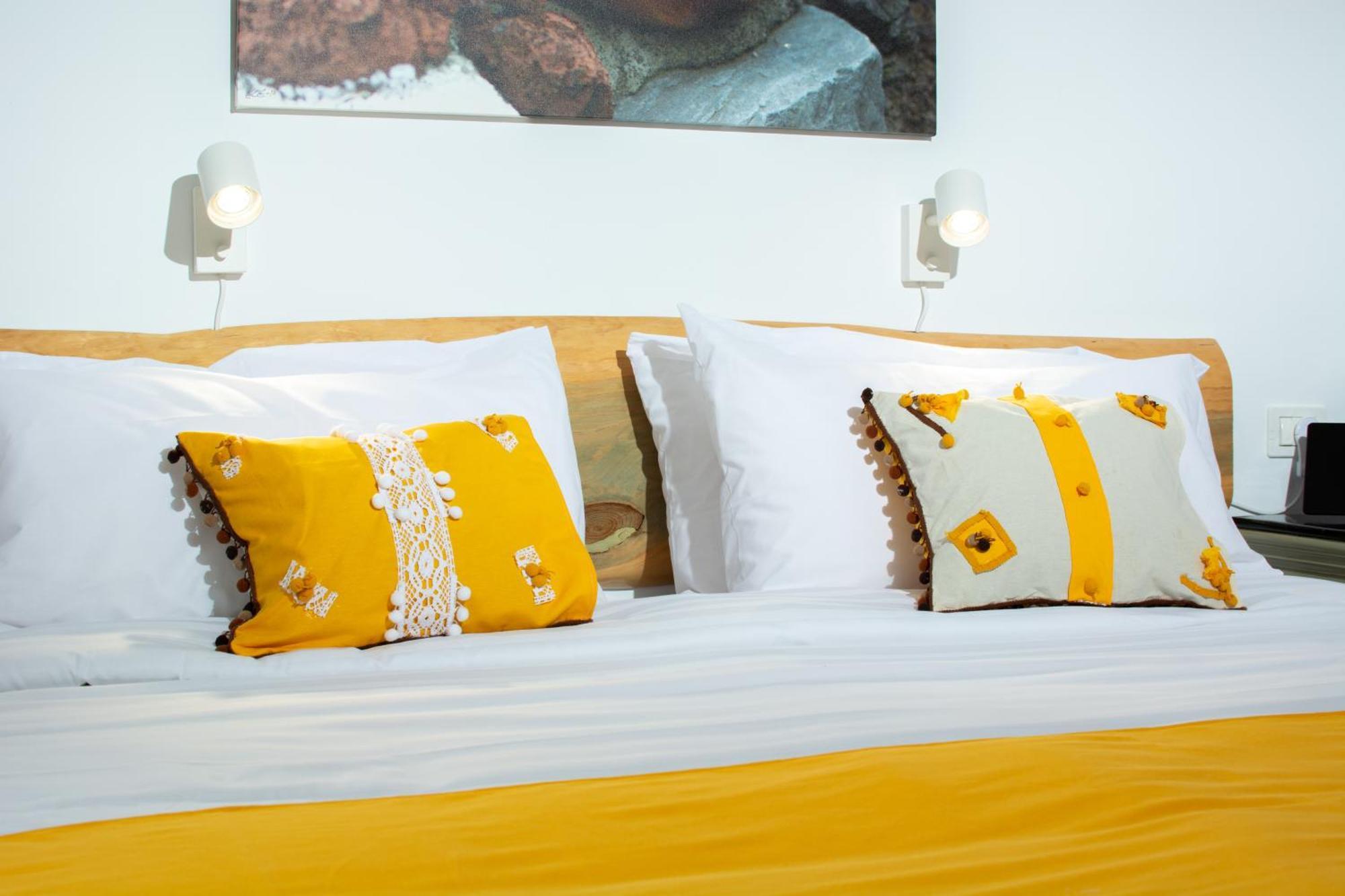 Geko Hotels Лос-Льянильос Экстерьер фото